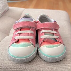 See Kai Run Color: Rainbow